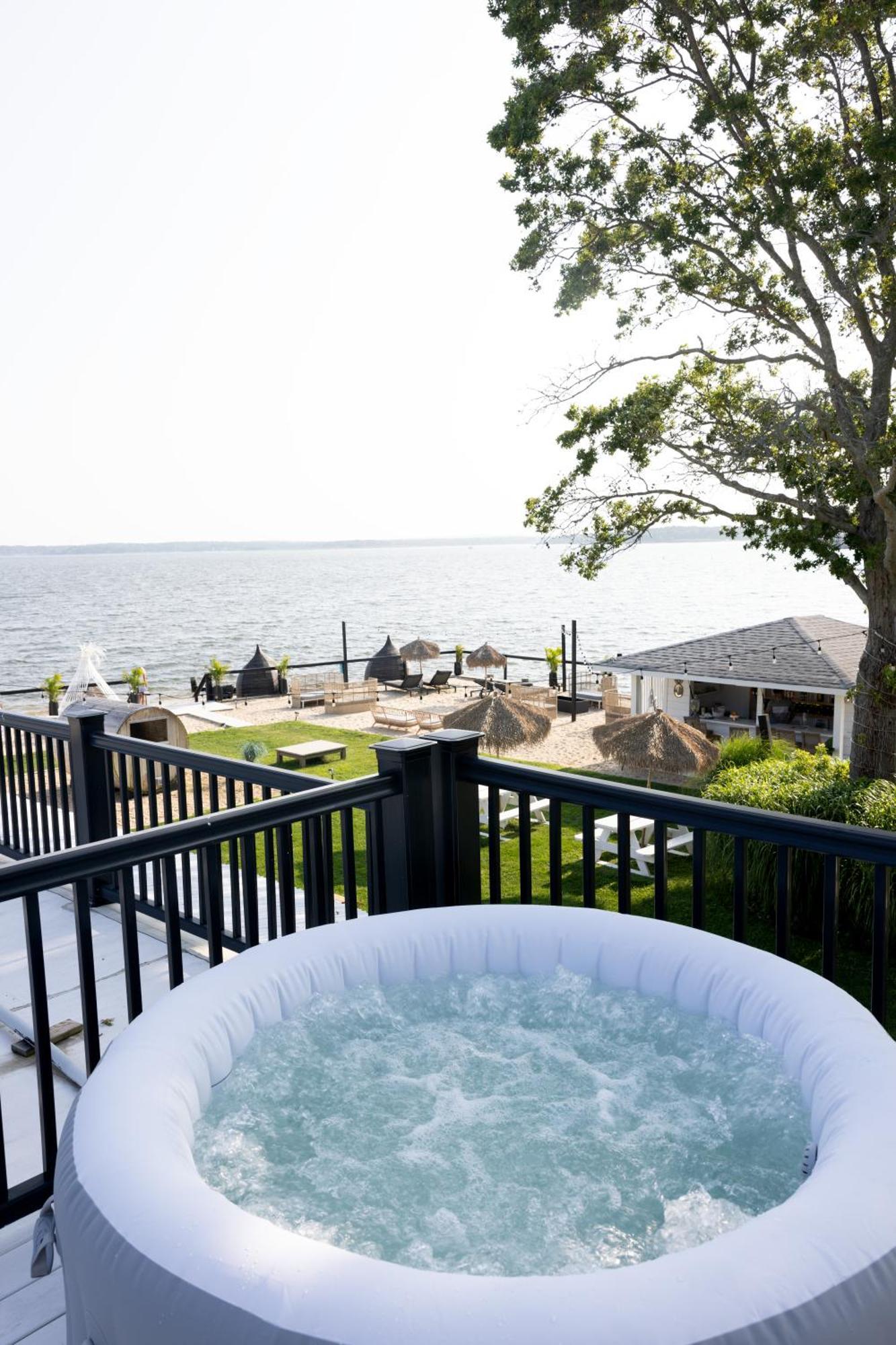 Aqua By American Beech - Adults Only Aquebogue Exterior photo
